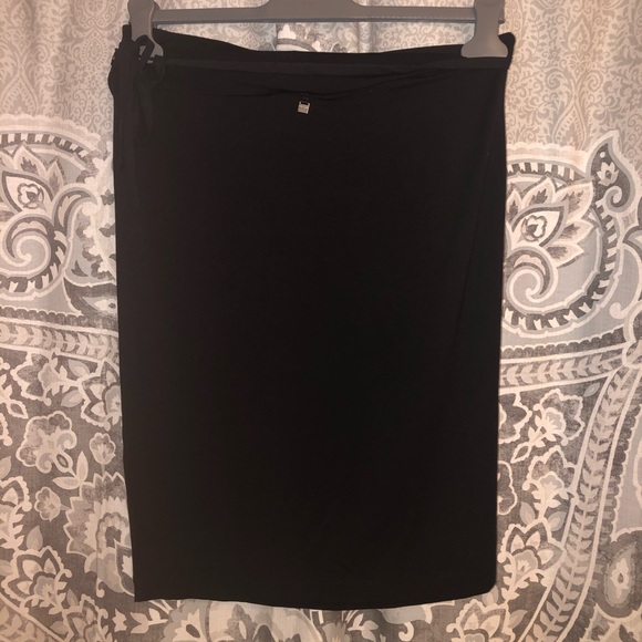 Woman’s Rudsak Skirt - Picture 2 of 5